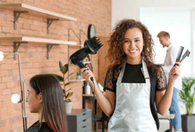 Stylische Friseur Website mit Terminbuchung
